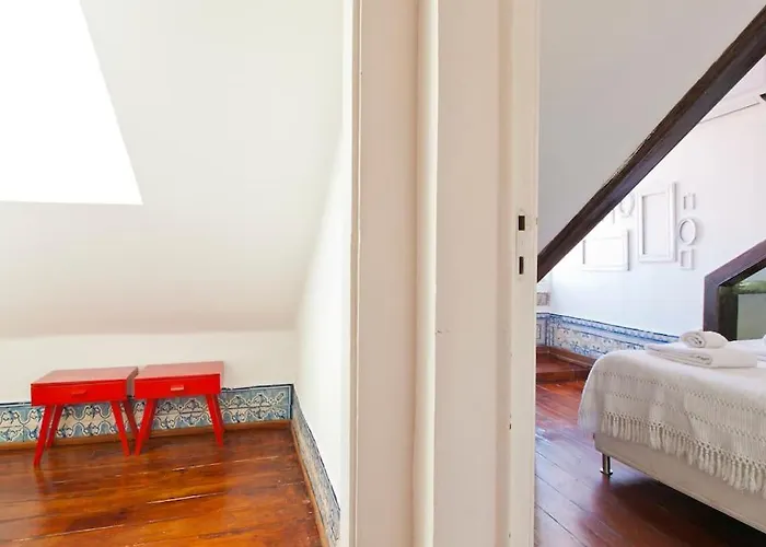 Location Spacious Charming 2 Great Views * ליסבון