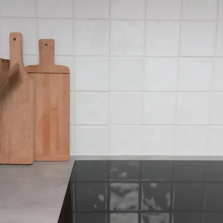 Location Spacious Charming 2 Great Views Apartment