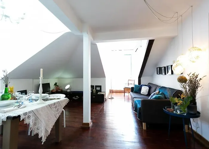 Location Spacious Charming 2 Great Views *