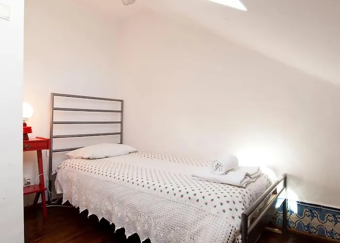 Location Spacious Charming 2 Great Views *